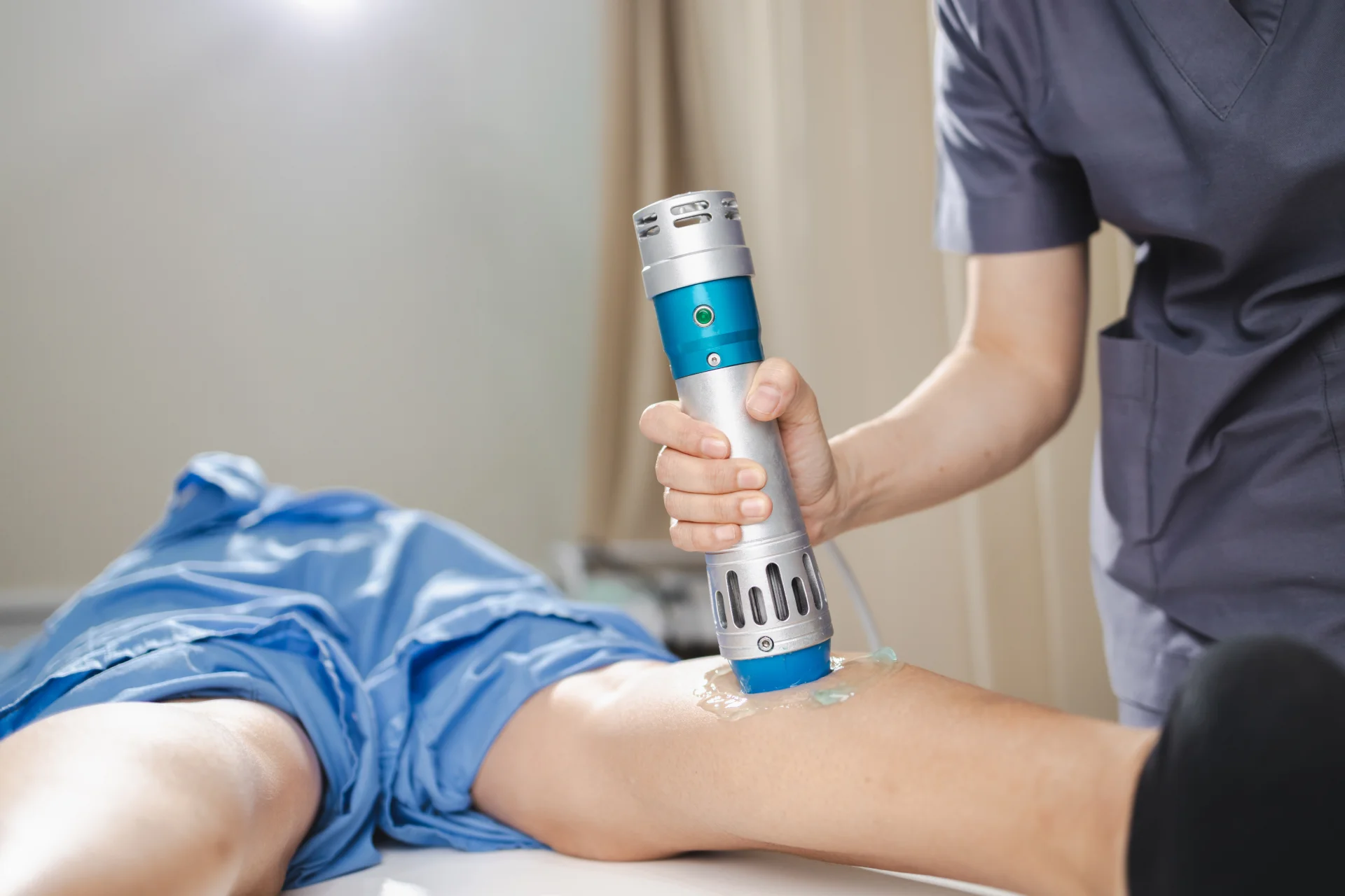 shockwave therapy session is taking place focusin 2026 03 25 06 32 59 utc