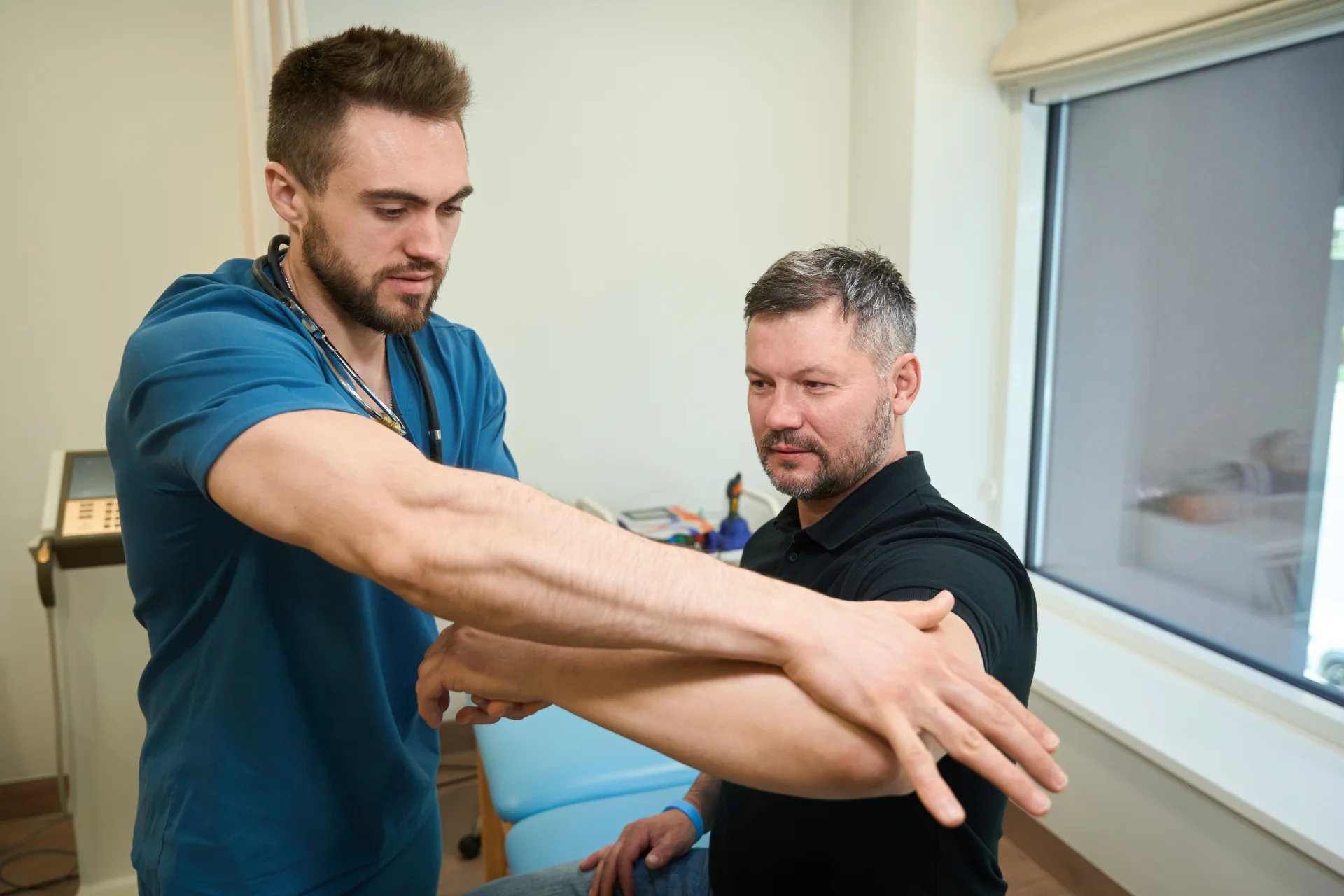 qualified physical therapist performing manual mus 2026 03 10 02 01 48 utc